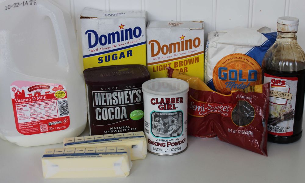 Chocolate Chip Cookie Cake Ingredients