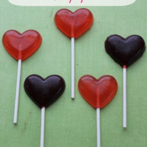 Valentine's Day Heart Lollipop Recipe - iSaveA2Z.com