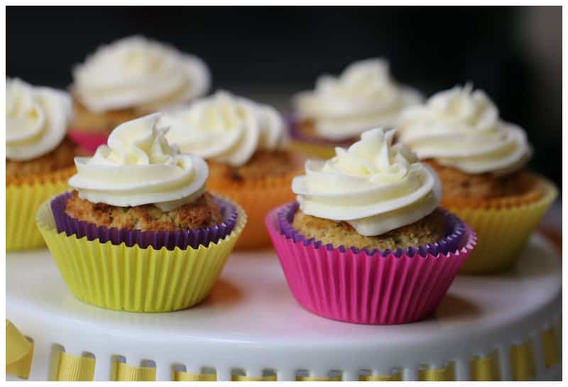 https://www.isavea2z.com/wp-content/uploads/2019/04/Sugar-Free-Vanilla-Cupcake-Recipe-3.jpg